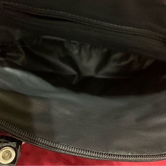 Gianni Black Patent Leather Semicircle Glossy Zip Top Handbag - Picture 5 of 8